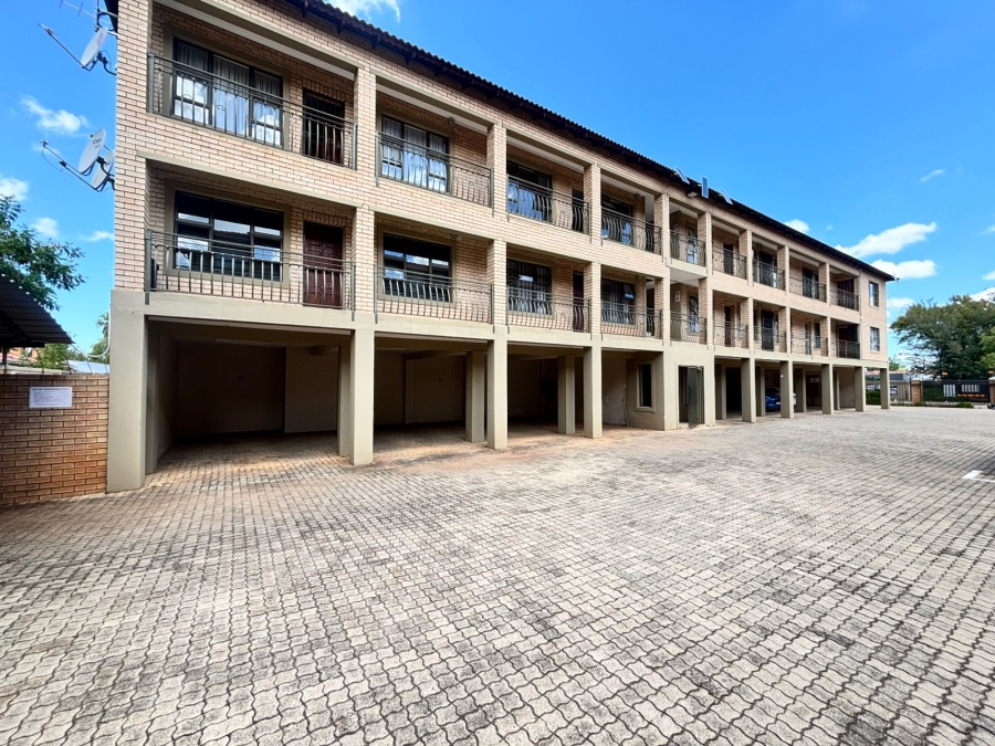 1 Bedroom Property for Sale in Potchefstroom North West
